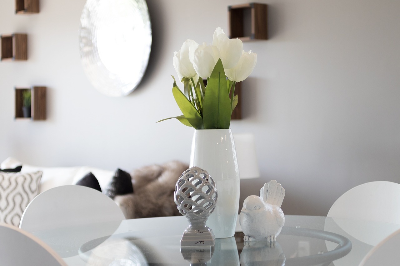 staging, real estate, tulips-2816464.jpg